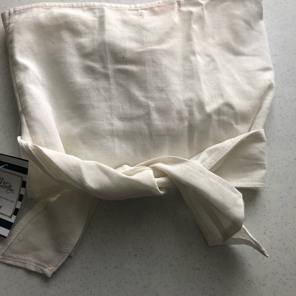 Trezzi collection offwhite wrap around top size small - Picture 6 of 10